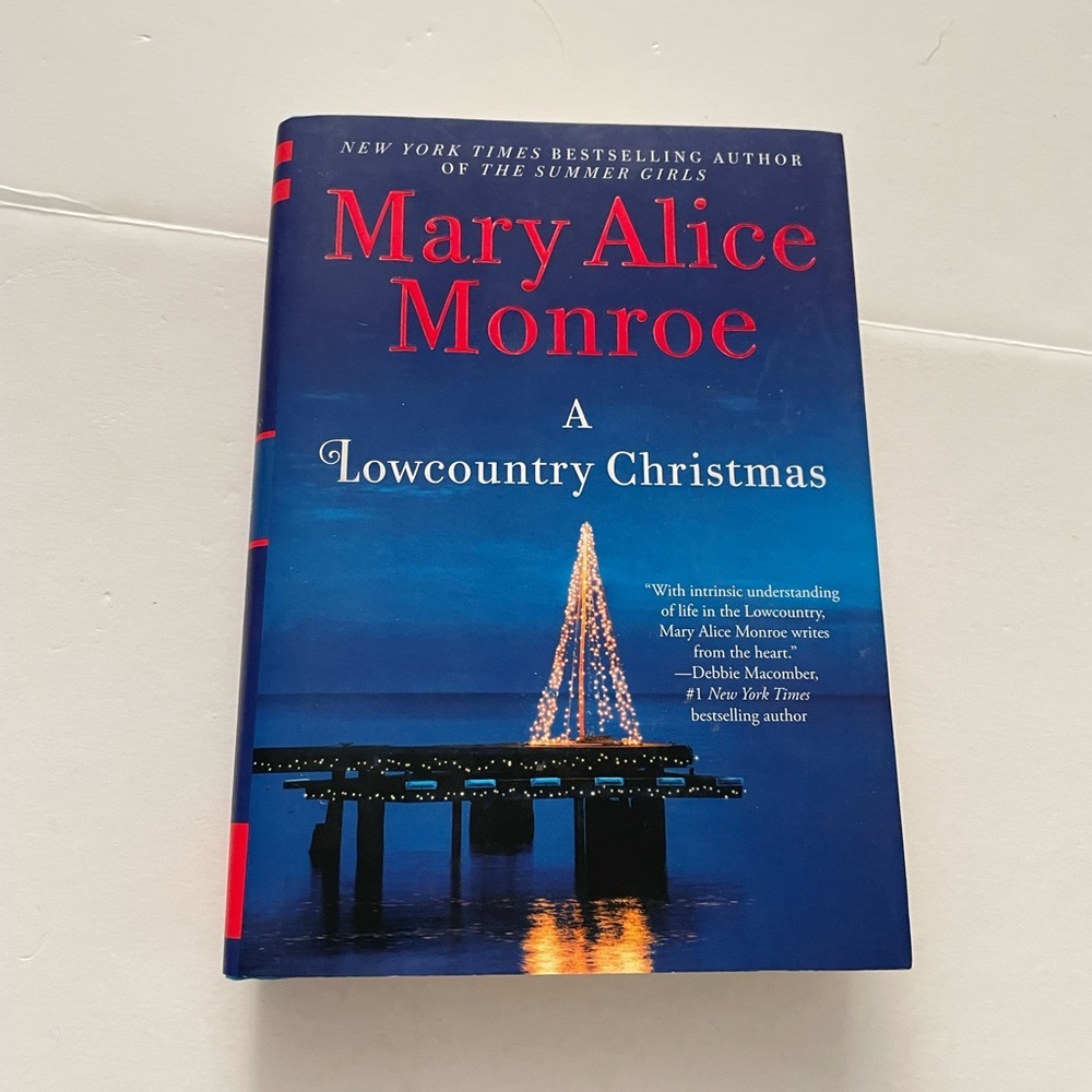 A Lowcountry Christmas - Hardcover Book Mary Alice